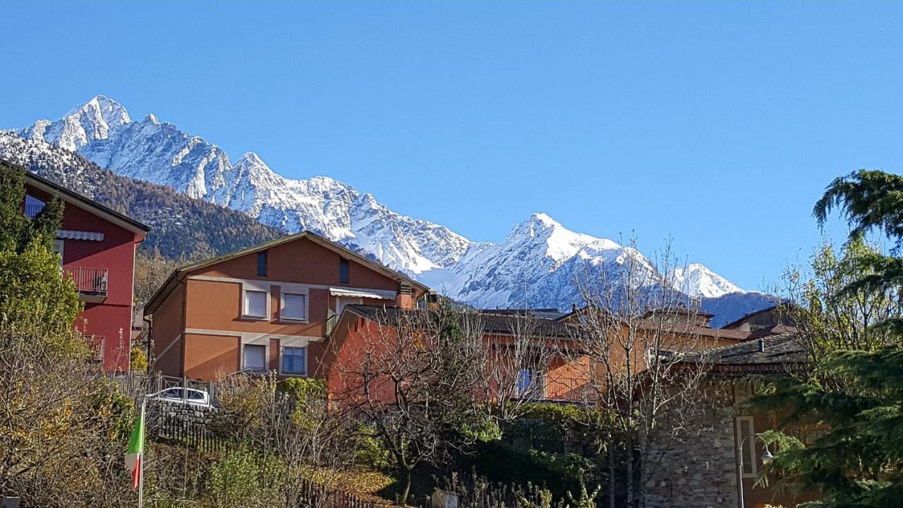 Casa Ramus Valle Camonica A 30 Km Dal Passo Tonale Edolo Kültér fotó