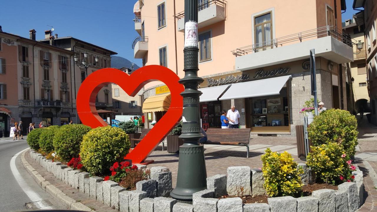 Casa Ramus Valle Camonica A 30 Km Dal Passo Tonale Edolo Kültér fotó